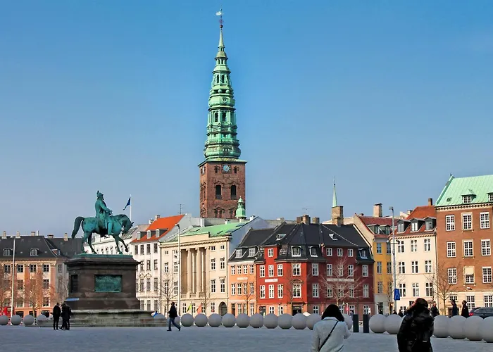 Perfect For Friends & Families In Central Copenhagen